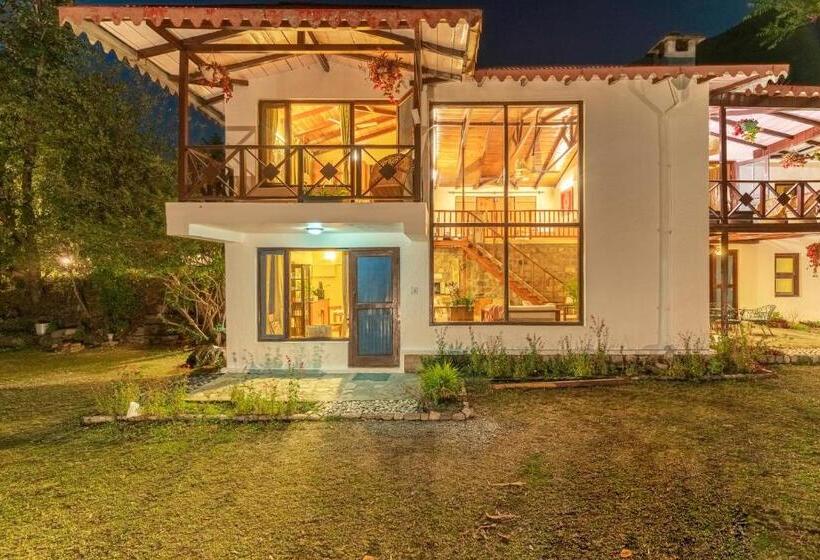 هتل Sojourn With Nyoli 3bhk Villa