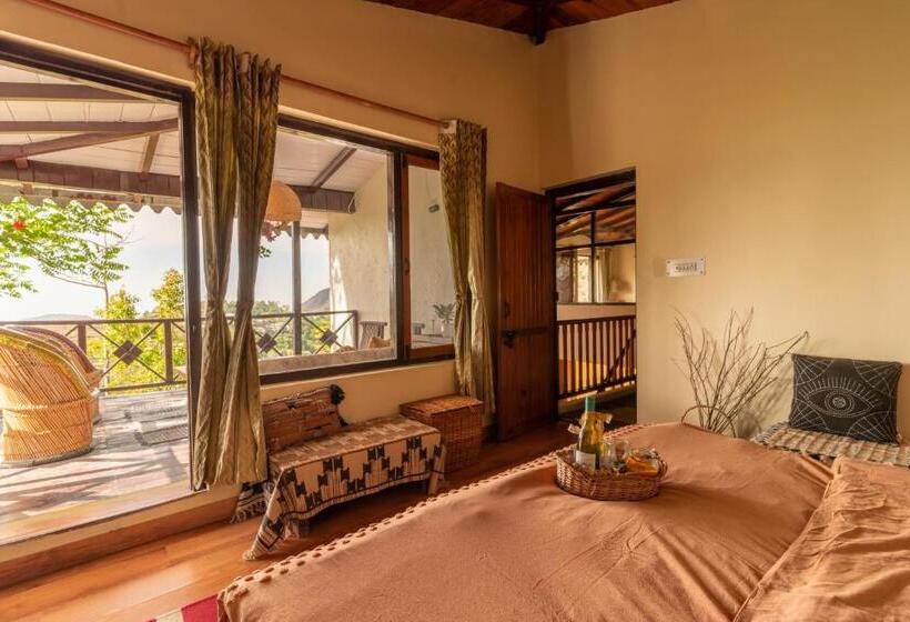 هتل Sojourn With Nyoli 3bhk Villa