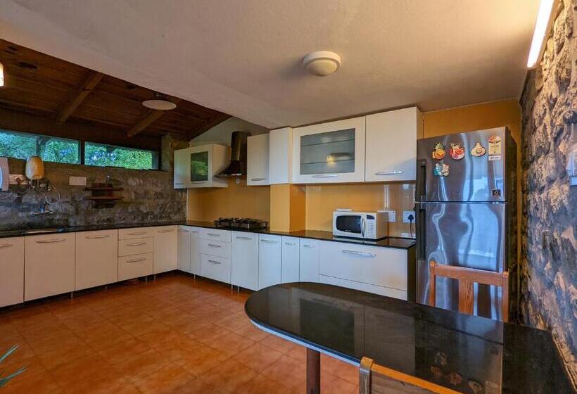 هتل Sojourn With Nyoli 3bhk Villa