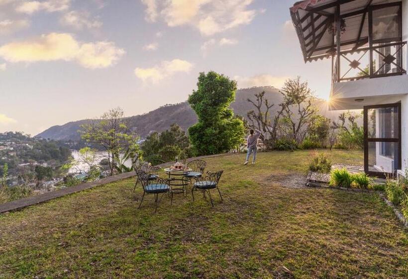 هتل Sojourn With Nyoli 3bhk Villa