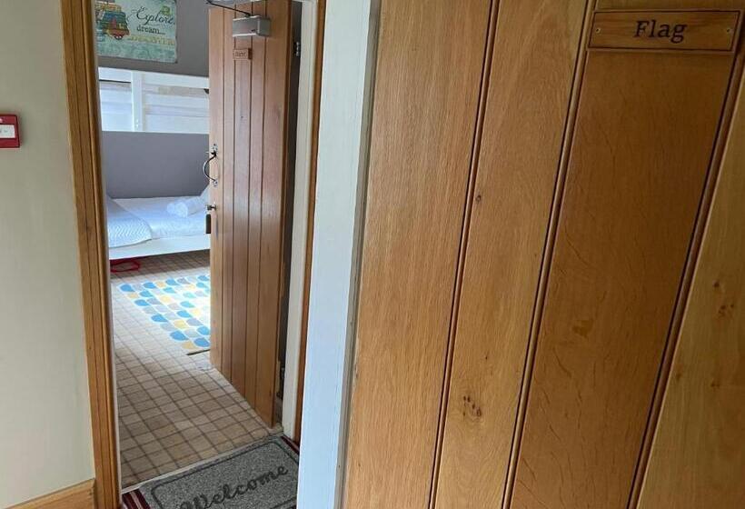 בית מלון כפרי The Bridge House Restaurant And