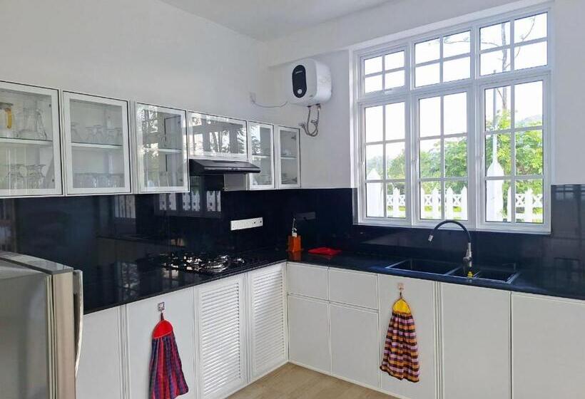 פנסיון Ouna Bungalow
