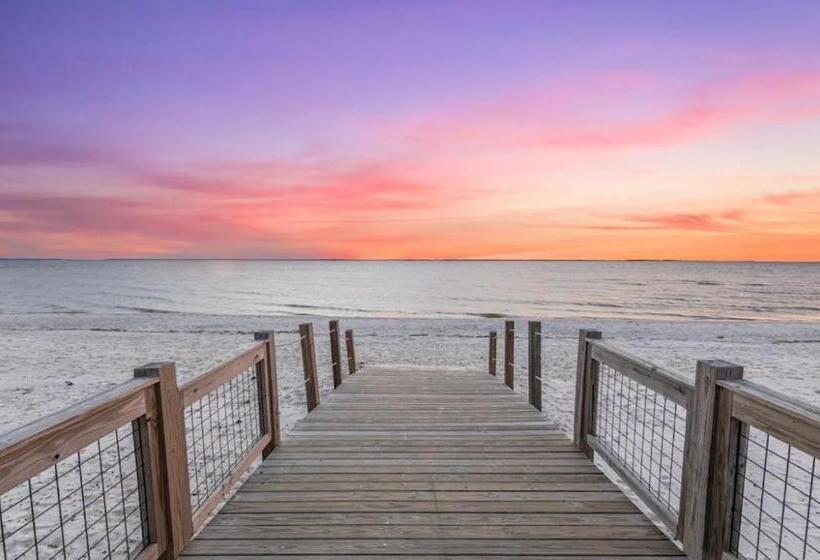 بنسيون Windmark Beach North   Sea Grove Beach Resort 4 Bed 3 Bath