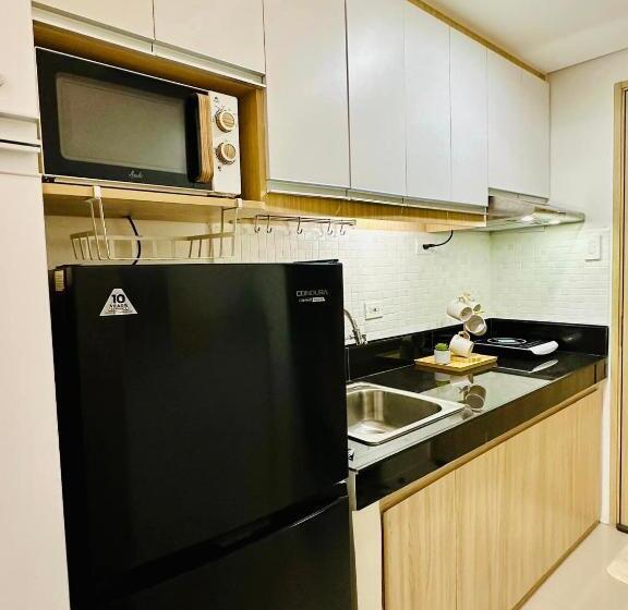 2br Cozy Condo Staycation Near Sm Novaliches, Quezon City
