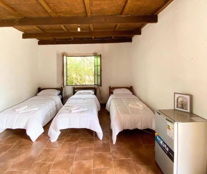 تختخواب و صبحانه Posada Tym