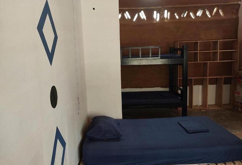 هتل Hostel Nugeku