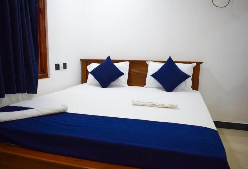 هتل Rolex Guest House