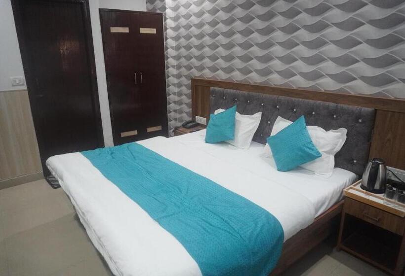 Hotel Rudreshwar