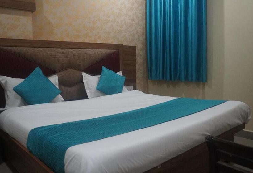 Hotel Rudreshwar