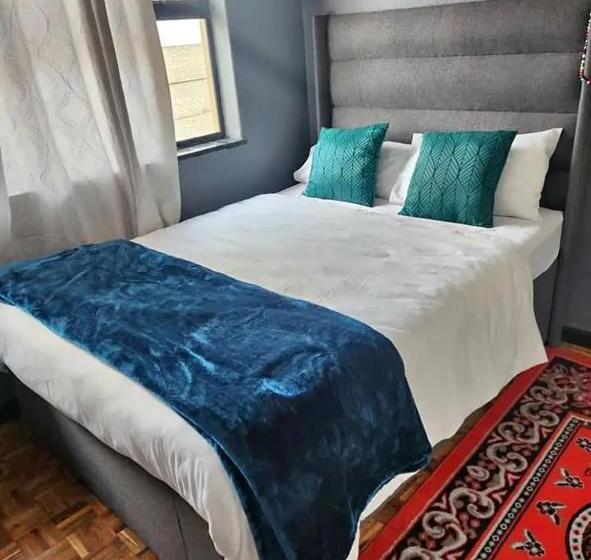 پانسیون Aphiroom Guesthouse