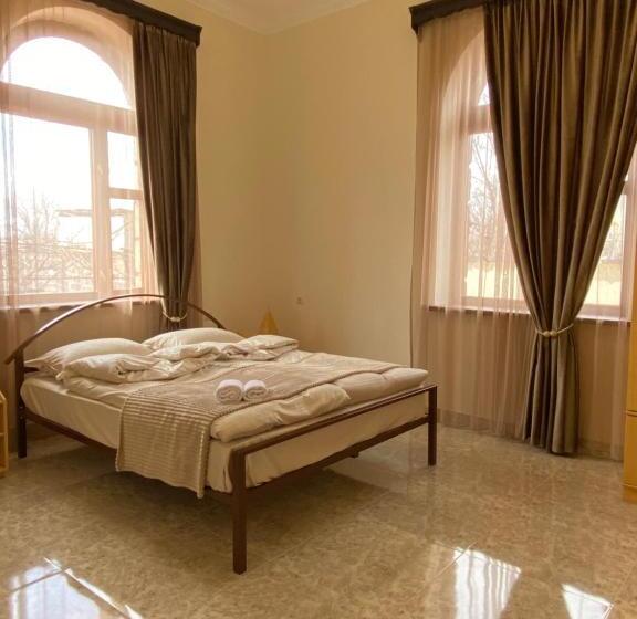 پانسیون Yan Guest House