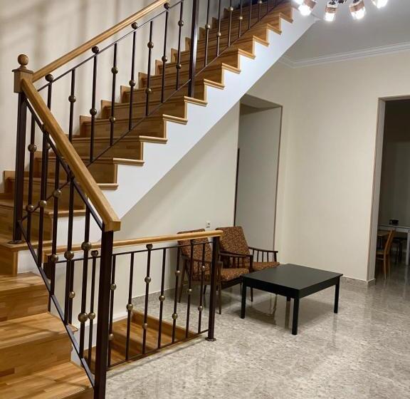 پانسیون Yan Guest House