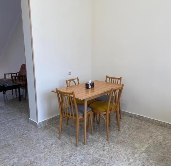پانسیون Yan Guest House