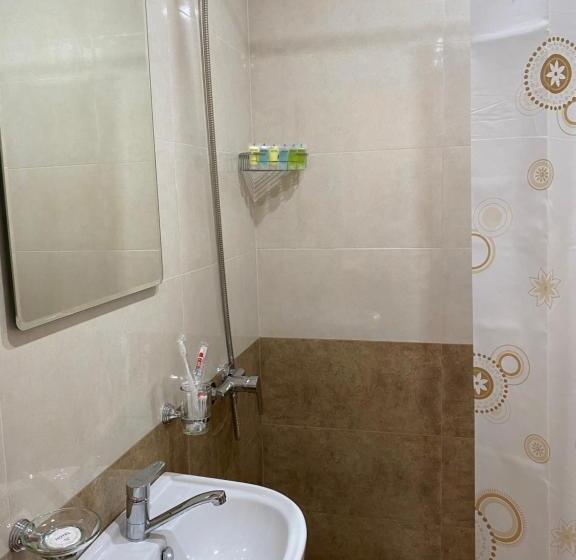 پانسیون Yan Guest House