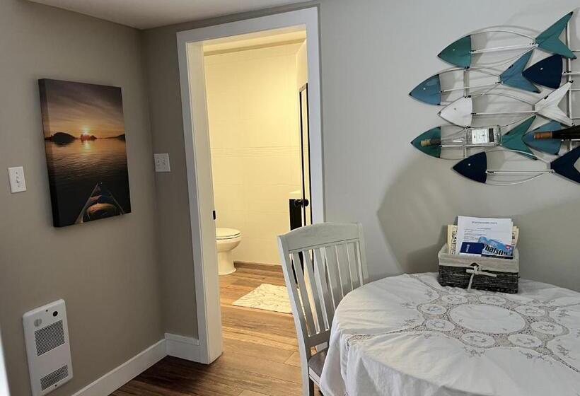 بنسيون Yellow Door Suite
