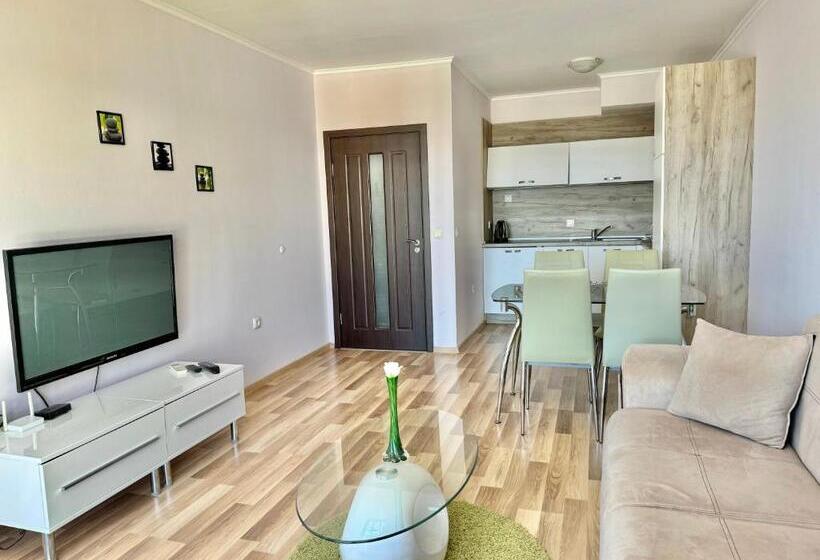 Sunshine Apartment