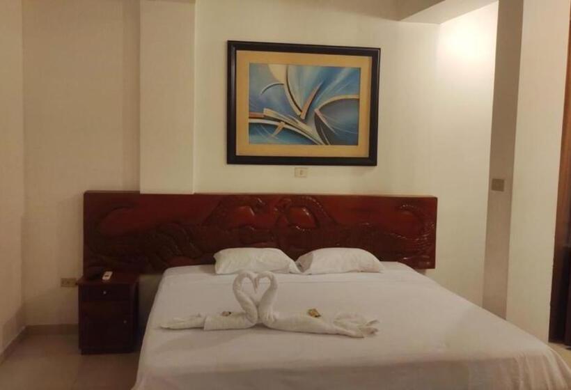 בית מלון כפרי Doral Inn