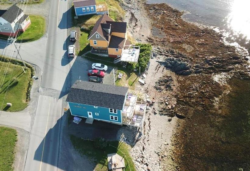 هتل Genevieve Bay Inn