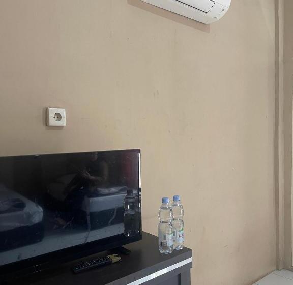 酒店 Oyo 93850 Njy House Syariah