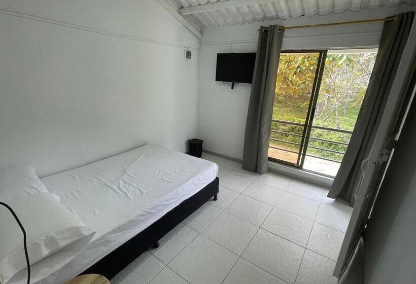 فندق Rancho La Critalina