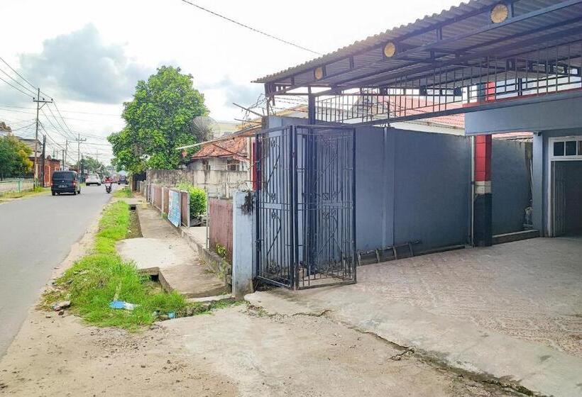 فندق Reddoorz Syariah Near Transmart Jambi