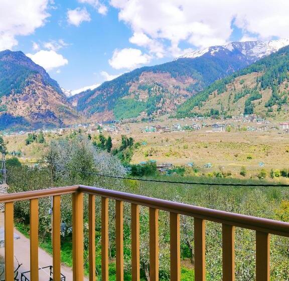 فندق Seven Heaven Manali Scenic Mountain View Luxury Villa, Manali
