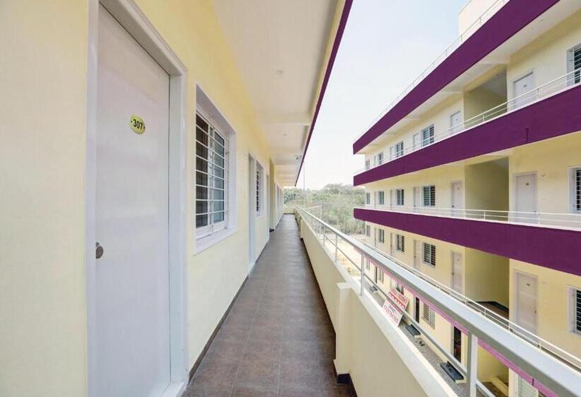 فندق Spot On Formula 1 Residency