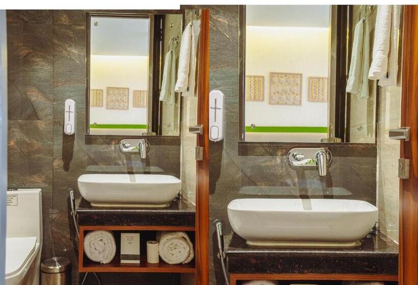 酒店 The Manor House Rajpur Road