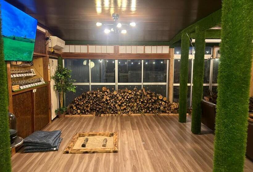پانسیون ゲストハウスみどり