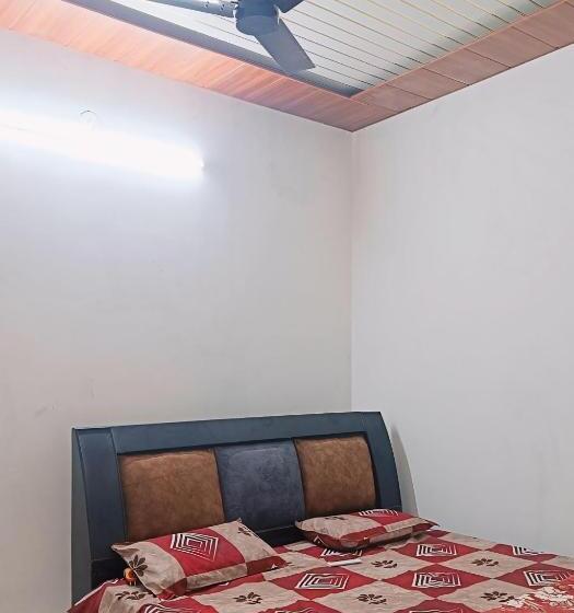 پانسیون Keshav Narayan Home Stay