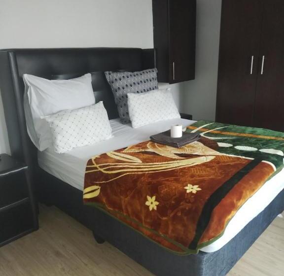 پانسیون Ludinz Guest House, Self Catering