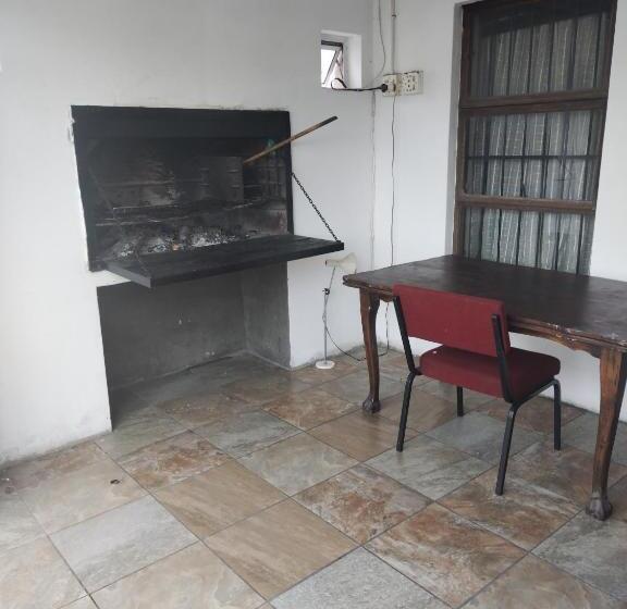 پانسیون Ludinz Guest House, Self Catering