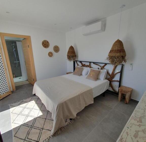 تختخواب و صبحانه Villa Lomy Casares