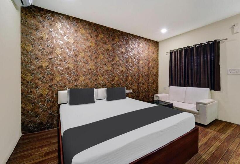 Collection O Vnr Hotel And Resort