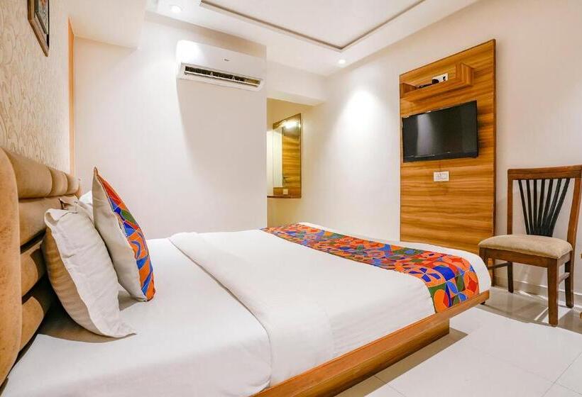 Fabhotel Kingsway