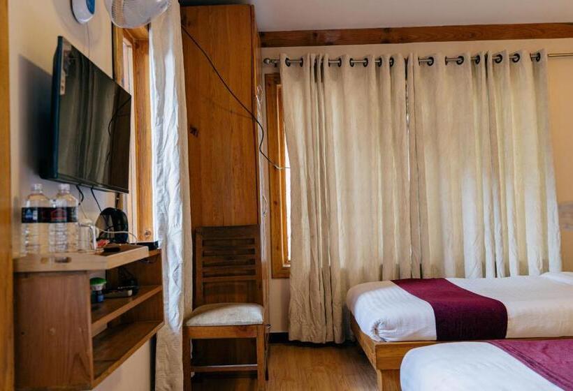 هتل Bardali Restro And Residency
