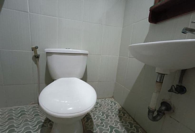 فندق Oyo 93826 Cprc Inn Serpong