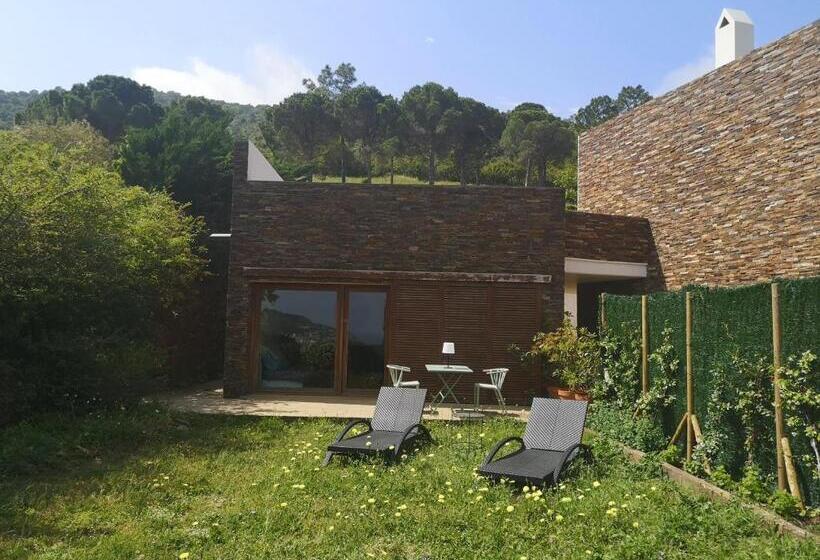پانسیون Cap De Creus : Bungalow, Jardin Y Vista Al Mar