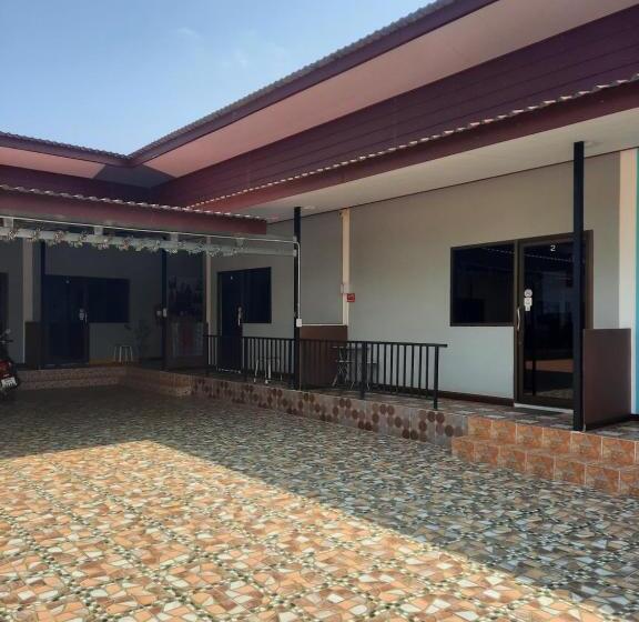 بنسيون Vanessa Guest House