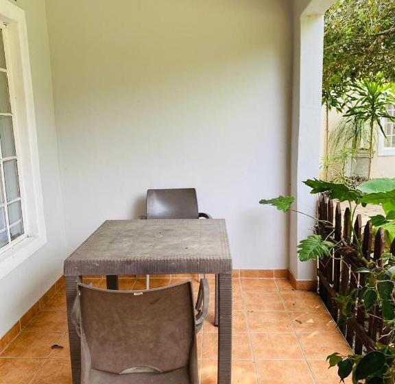 Bed and Breakfast Kosibaycottages