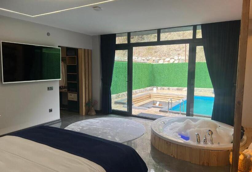 مبيت وإفطار Yazici Premium