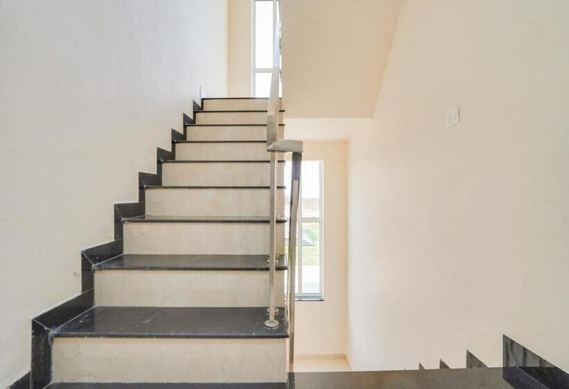 בית מלון כפרי O Uts Stay In