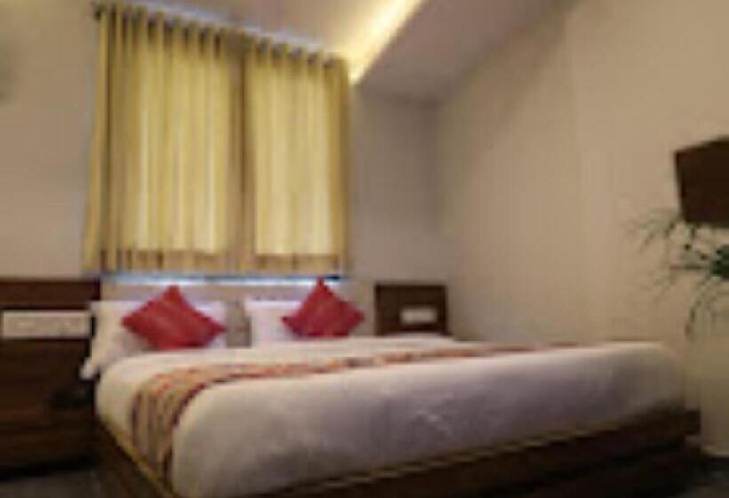 Отель Rajpath Inn