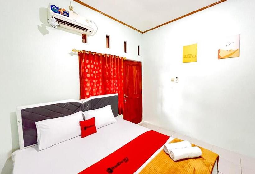 فندق Reddoorz Syariah Near Rs Bhayangkara Nganjuk