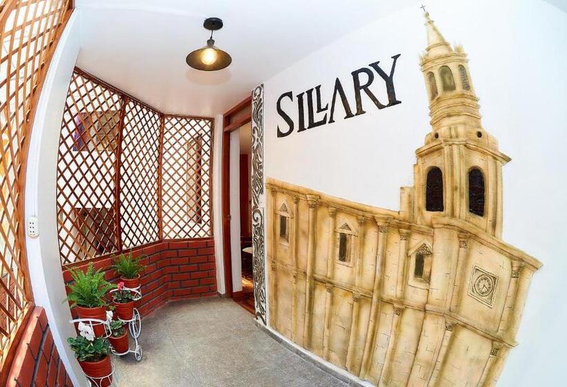 هتل Sillary Hostal Sede Cayma