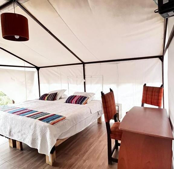 ペンション Alojamiento El Paraiso Glamping