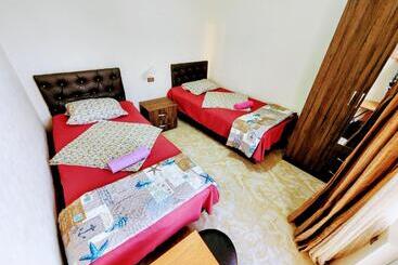 پانسیون Guest House Nona
