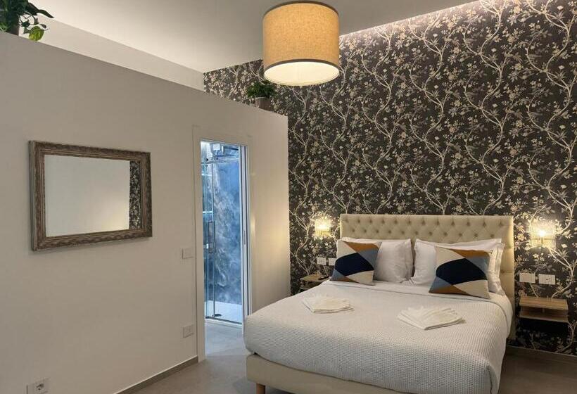 پانسیون Lina Suites & Rooms