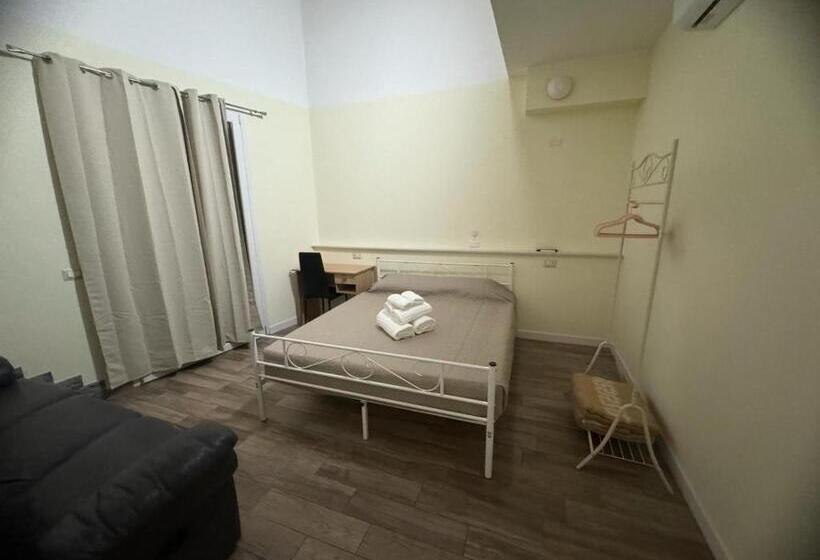 پانسیون Park 20 Guest House