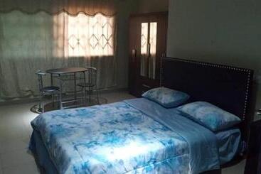 پانسیون Villa At Grace